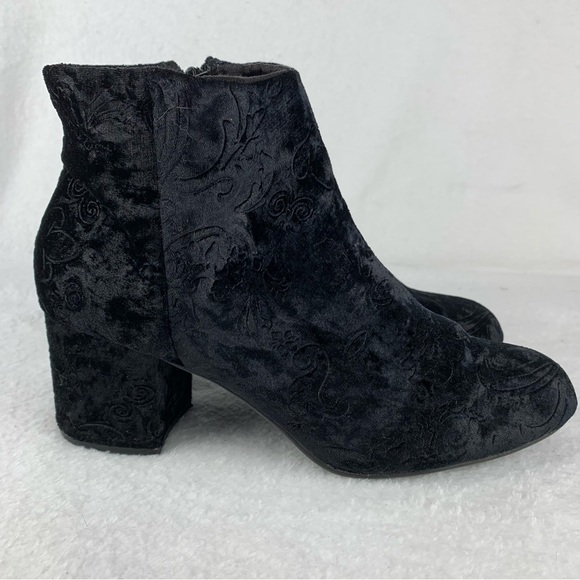 SO Womens Heeled Black Cut Velvety Fabric Ankle Boots Side Zip Chunky Heel US 10 - Picture 8 of 12